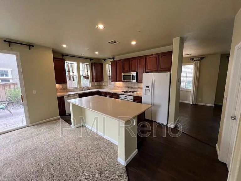7029 Sacred Cir — Photo 6