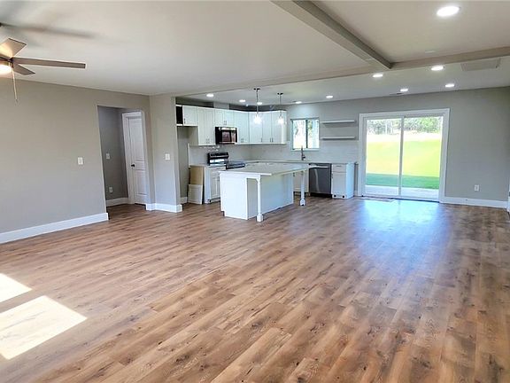 4th image of 116 George Edward Dr