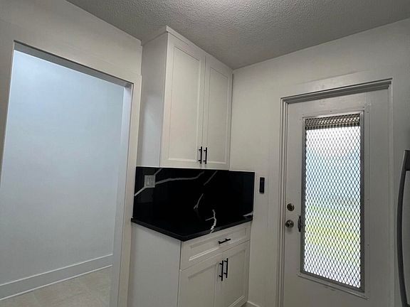 3rd image of 2615 Garden Drive N #104