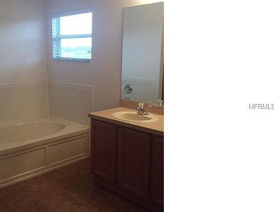5th image of 7450 Canal Point Ct