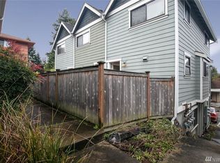 9243 35th Ave SW UNIT A, Seattle, WA 98126