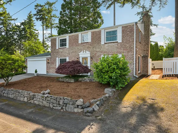 11130 SE Main St, Portland, OR 97216