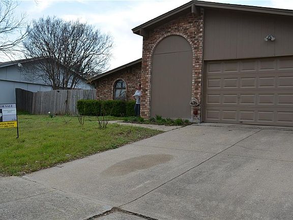 3rd image of 7200 Baird Dr