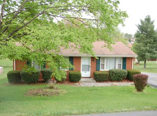 1612 Mountain View Rd, Vinton, VA 24179