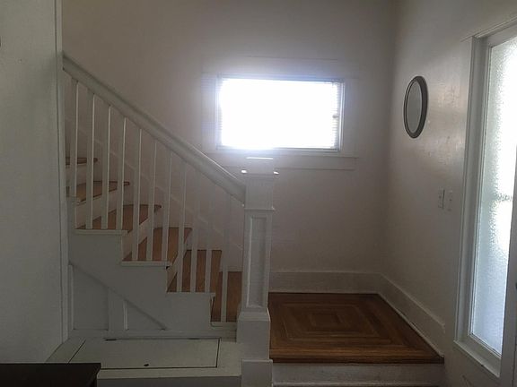 3rd image of 6918 Francis St