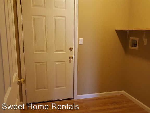 3rd image of 169 Madison Ln