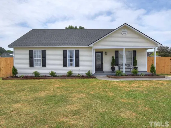 114 Shady Grove Ct, Selma, NC 27576