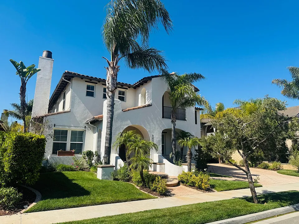 3273 Canopy Dr