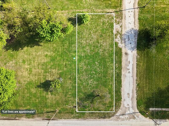 4th image of 700 Lincoln Ave