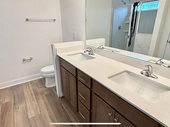 5th image of 271 Creekhaven Dr
