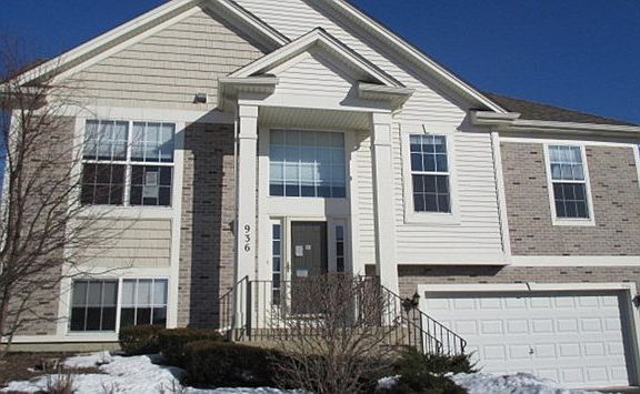 2nd image of 936 Summit Creek Dr