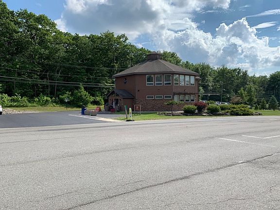 3rd image of 2107 Grasshopper Dr