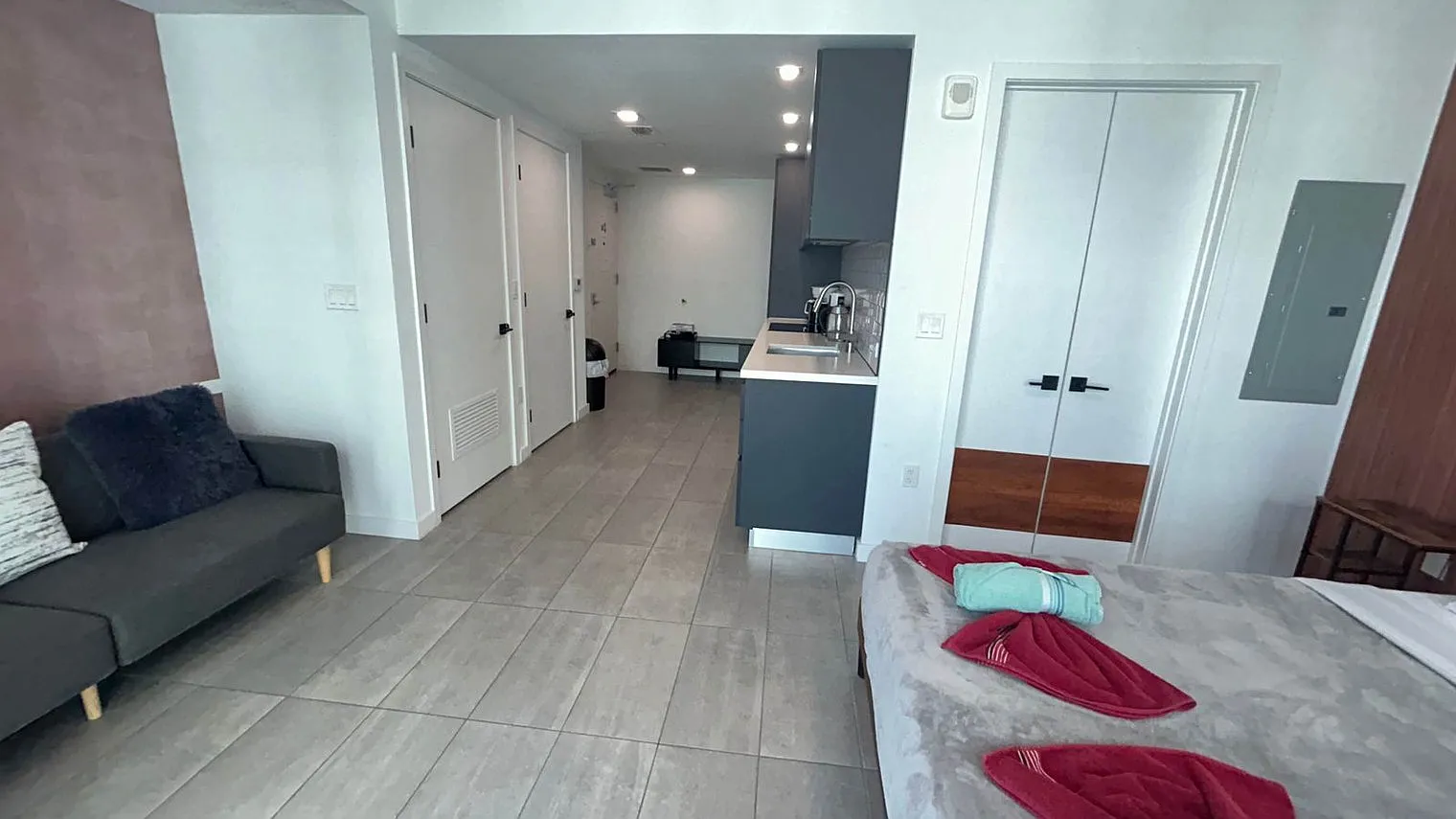 Studio, 1.0 bath, 441 sqft, $4,404 — Photo 3