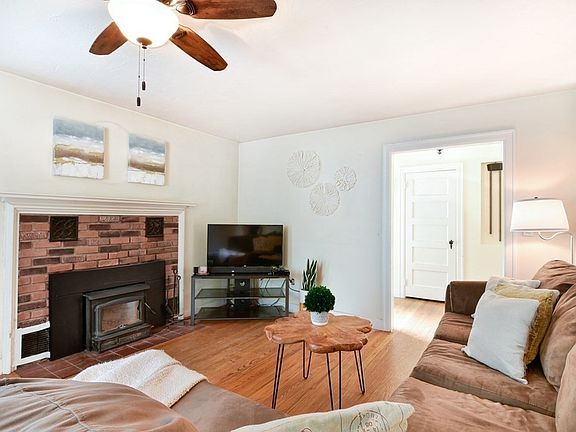 5th image of 23 Glenwood St