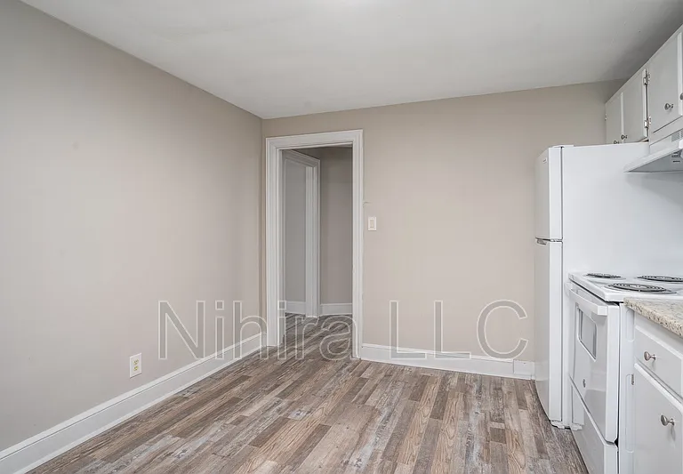 814 Sunset Ave #1 — Photo 10