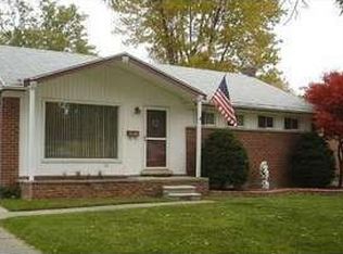 30162 W Chicago St, Livonia, MI 48150