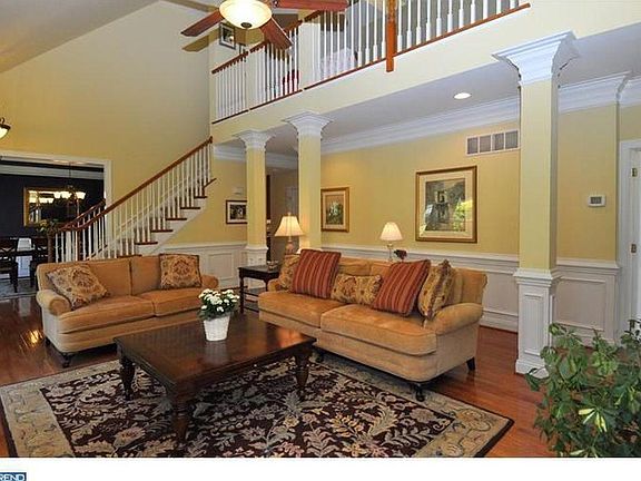 5th image of 62 Sagewood Dr