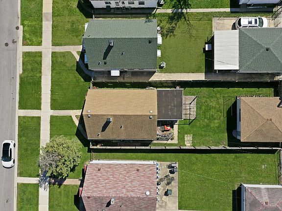 5th image of 114 Geneva Ave