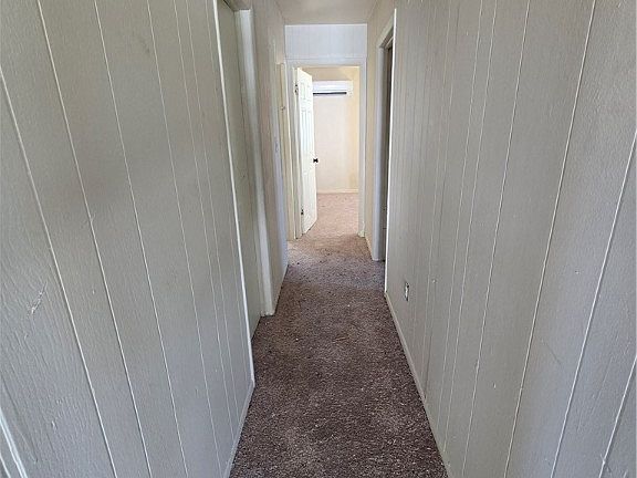 3rd image of 320 Shore St