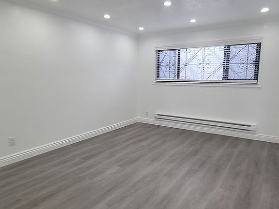 2nd image of 2960 Diamond St APT 1