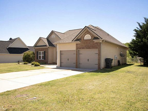 3rd image of 116 Brookside Pl