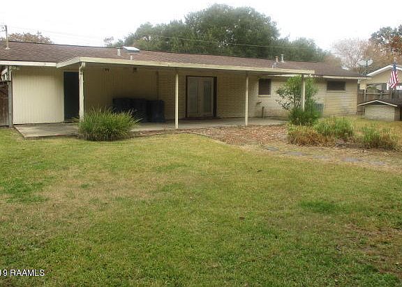 3rd image of 102 Elm Dr