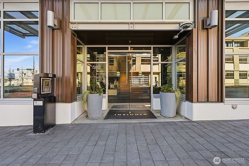 4th image of 583 Battery Street #715N