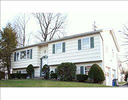 2nd image of 5 Sagamore Ave