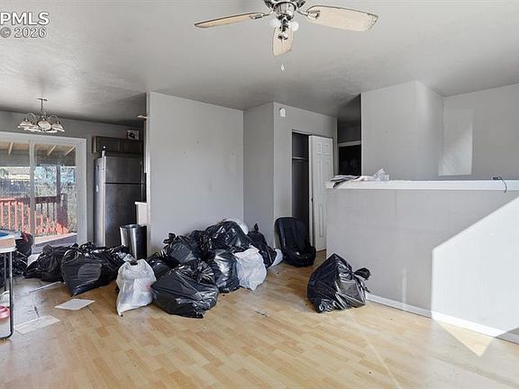5th image of 1310 Burnham St