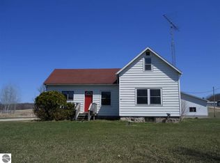 20580 30th Ave, Marion, MI 49665
