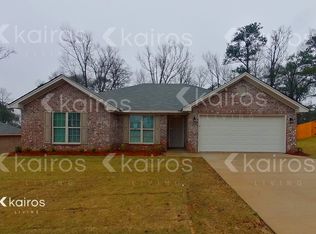 327 Bent Tree Dr, Prattville, AL 36067