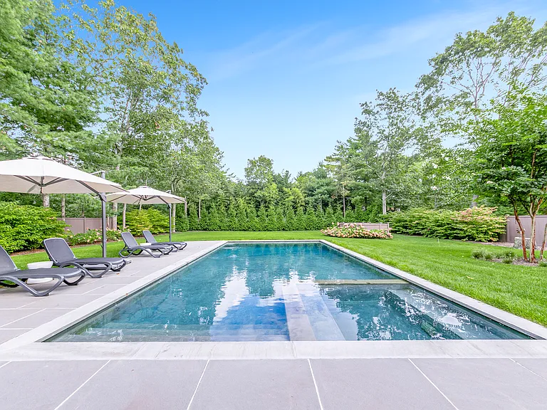 7 Old Sag Harbor Rd — Photo 25