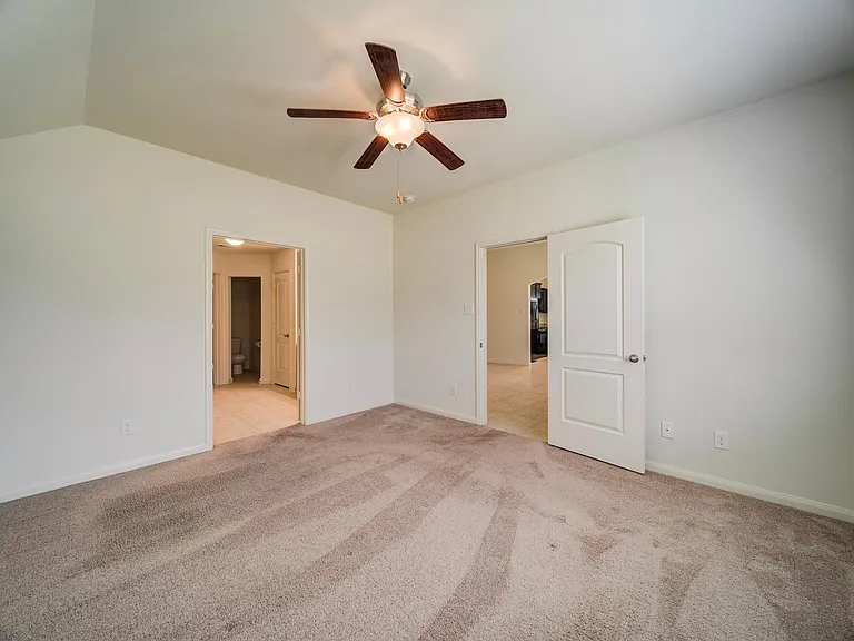 4517 Shy Creek Ln — Photo 14