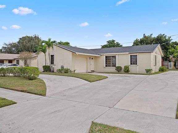5th image of 1474 N Mangonia Circle