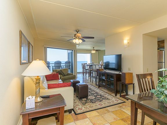 4th image of 220 W Cora Lee Dr #303
