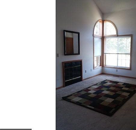 3rd image of 905 106th Lane NW