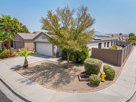 2nd image of 12841 W Crocus Dr
