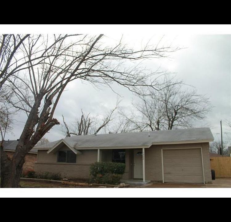 1st image of 1602 Rosewood Ln