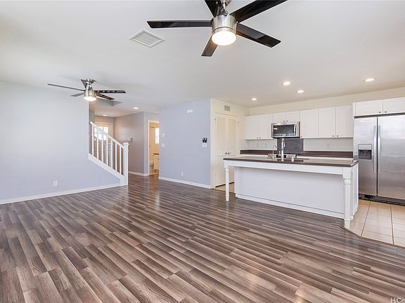 3rd image of 91-1290 Kaileolea Dr