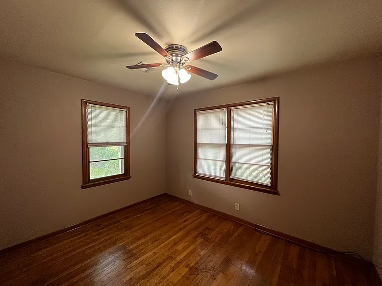 511 Fleetwood Dr — Photo 30