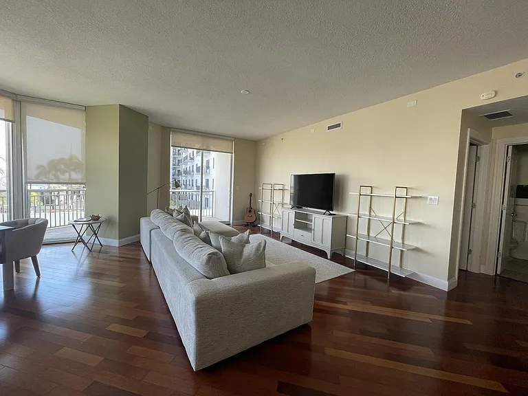 450 Knights Run Ave #901 — Photo 13