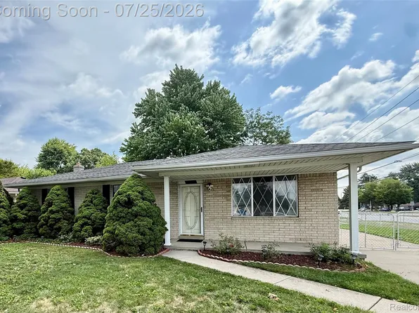37018 Tamarack Dr, Sterling Heights, MI 48310