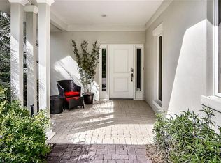 226 Edgemere Way S, Naples, FL 34105