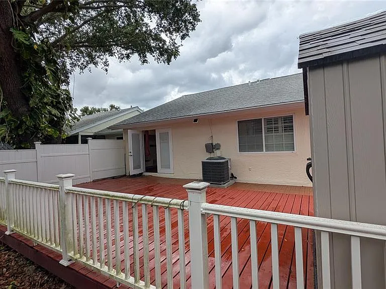 4000 Poinciana Ct — Photo 3