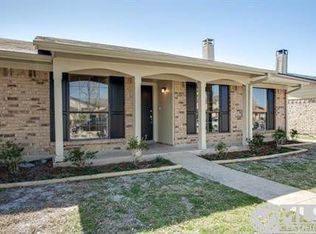 2216 Nolan Dr, Carrollton, TX 75006