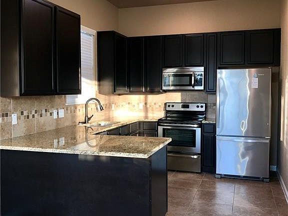 3rd image of 170 Mauna Kea Ln Unit A