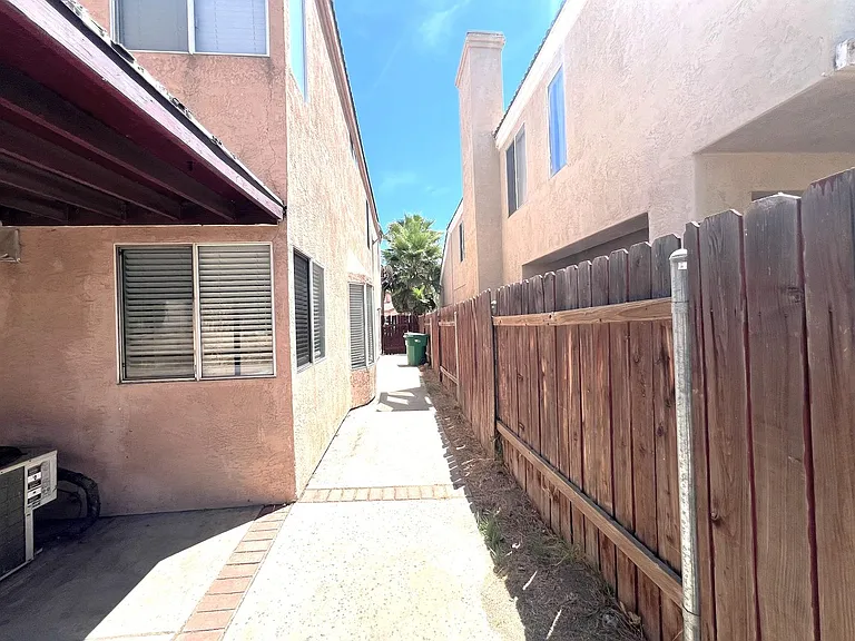 16547 War Cloud Dr — Photo 35