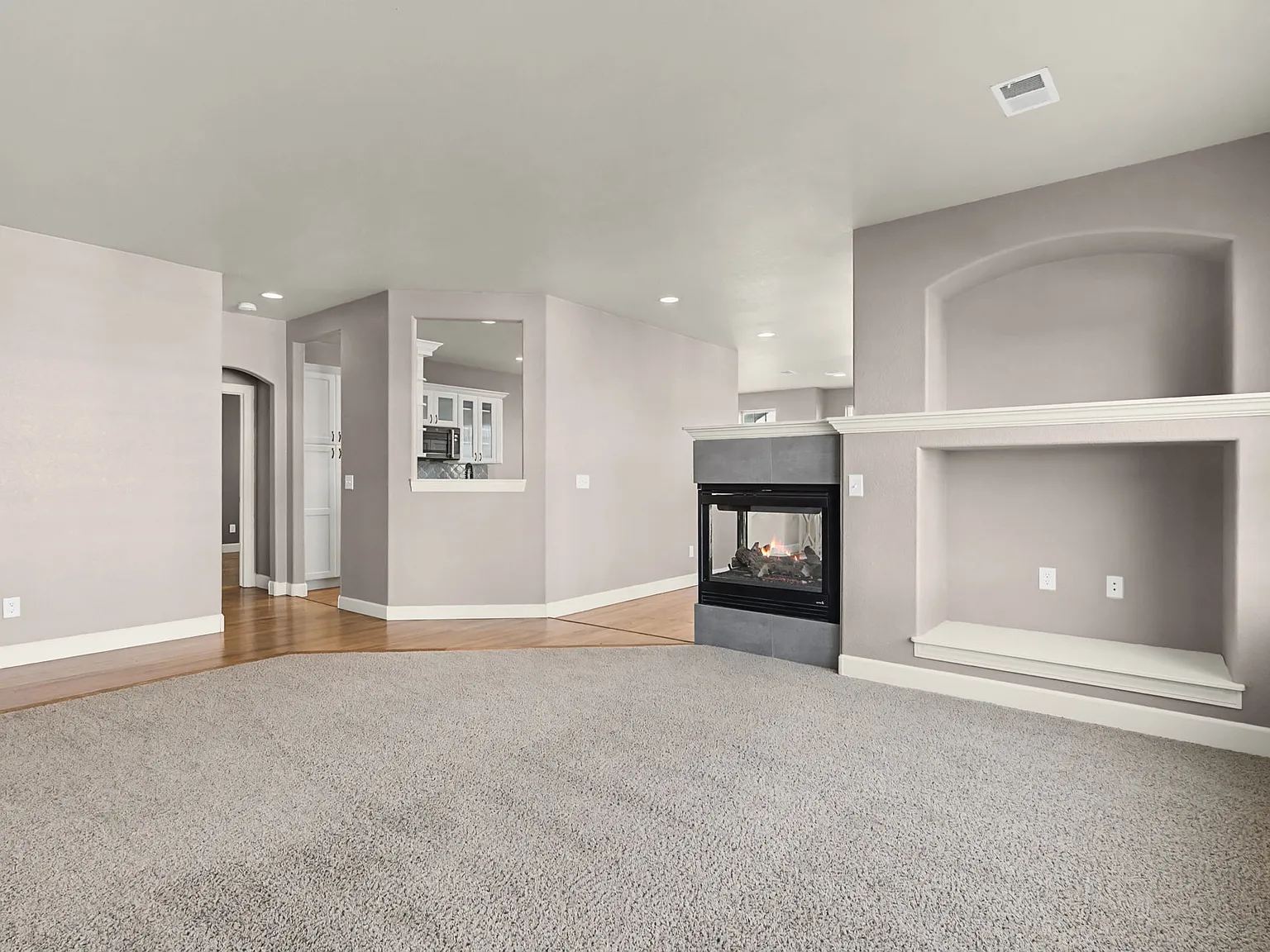 2 bed, 1641 sqft, $2,000 — Photo 2