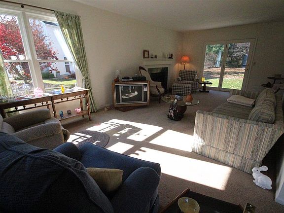 4th image of 50845 Coventry Ct