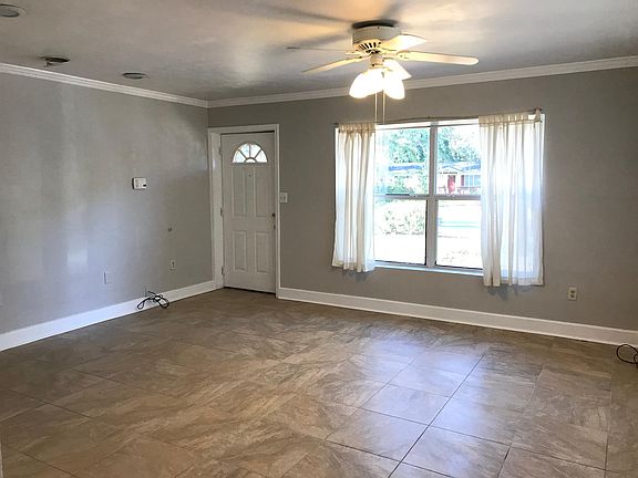 3rd image of 405 McKeithen St